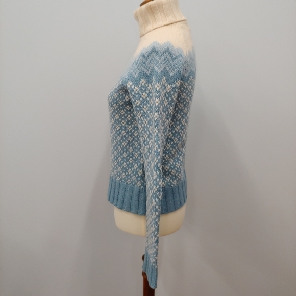 AEO Turtleneck Sweater, Blue Cream, Size S - Picture 2 of 5